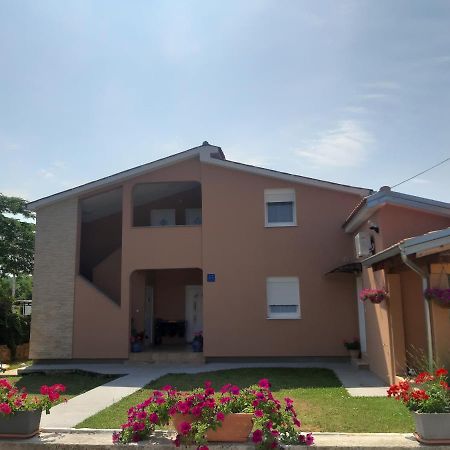 Apartments Dora Poreč Kültér fotó